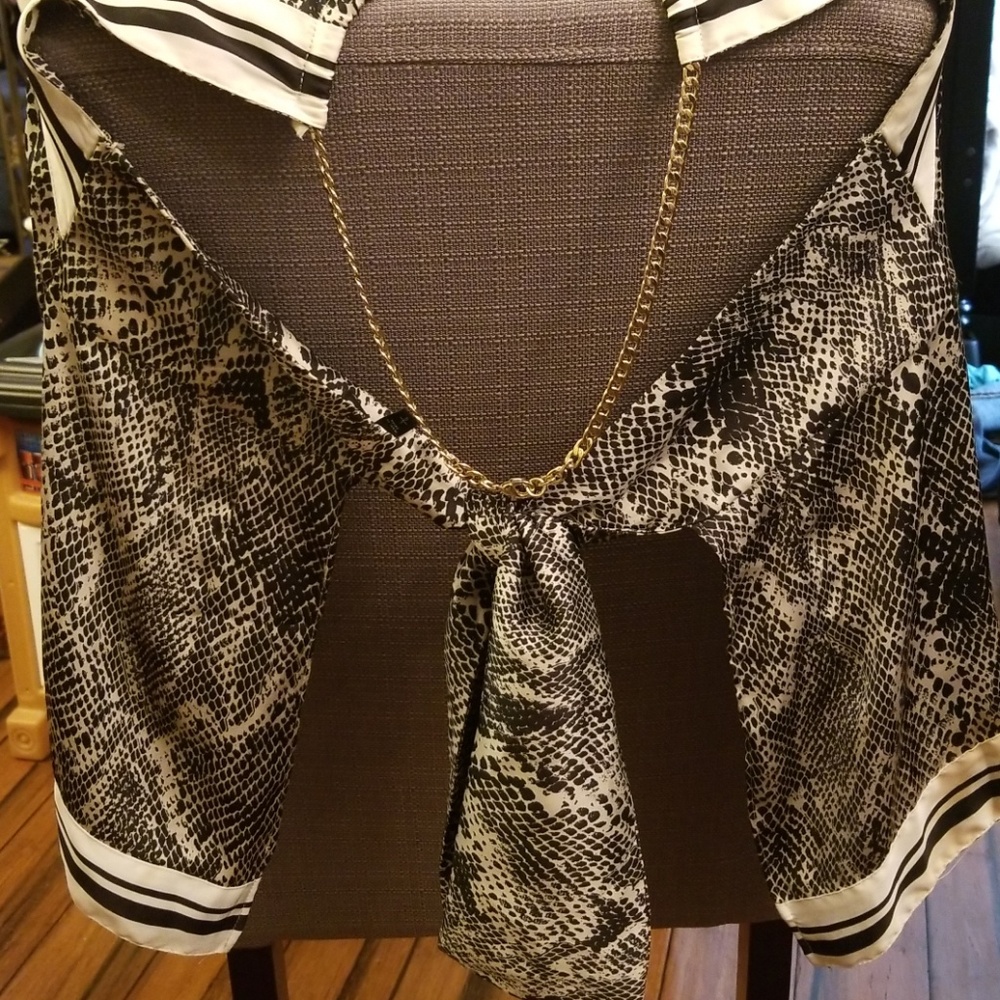 Express halter top - Picture 5 of 8